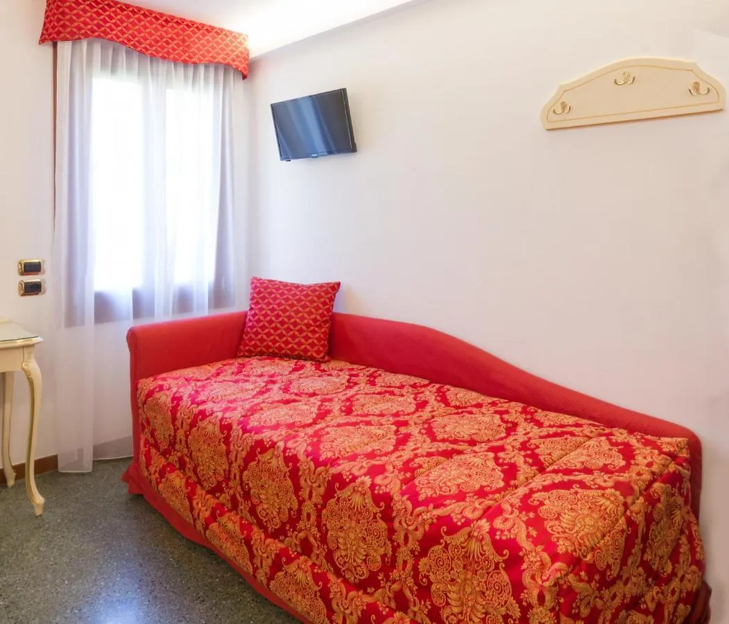 **  Hotel Leonardo Venecia Italia