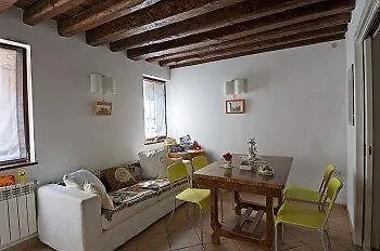 Hotel Leonardo Venecia 2*,  Italia