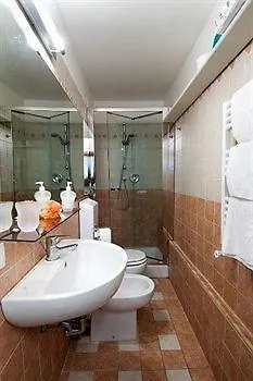 **  Hotel Leonardo Venecia Italia